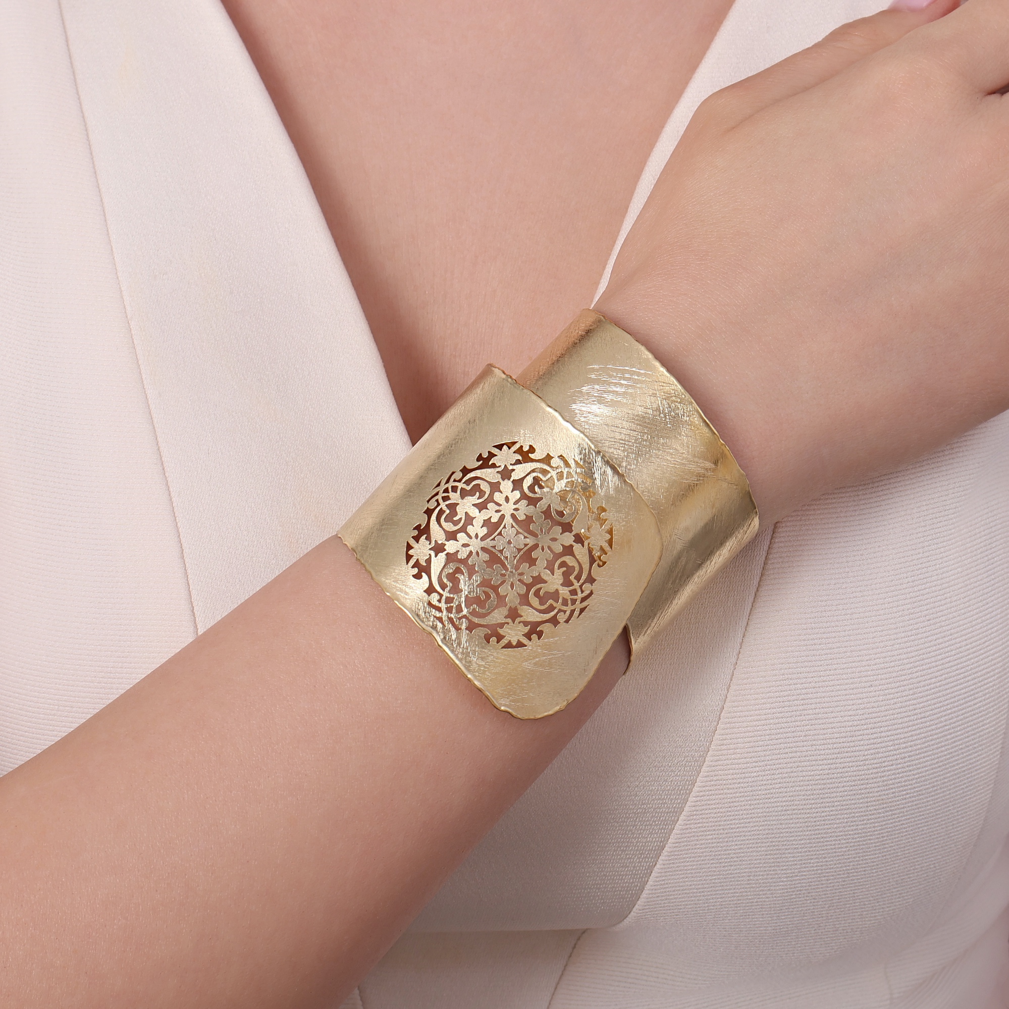 Sun Collection Motif Coiled Bracelet