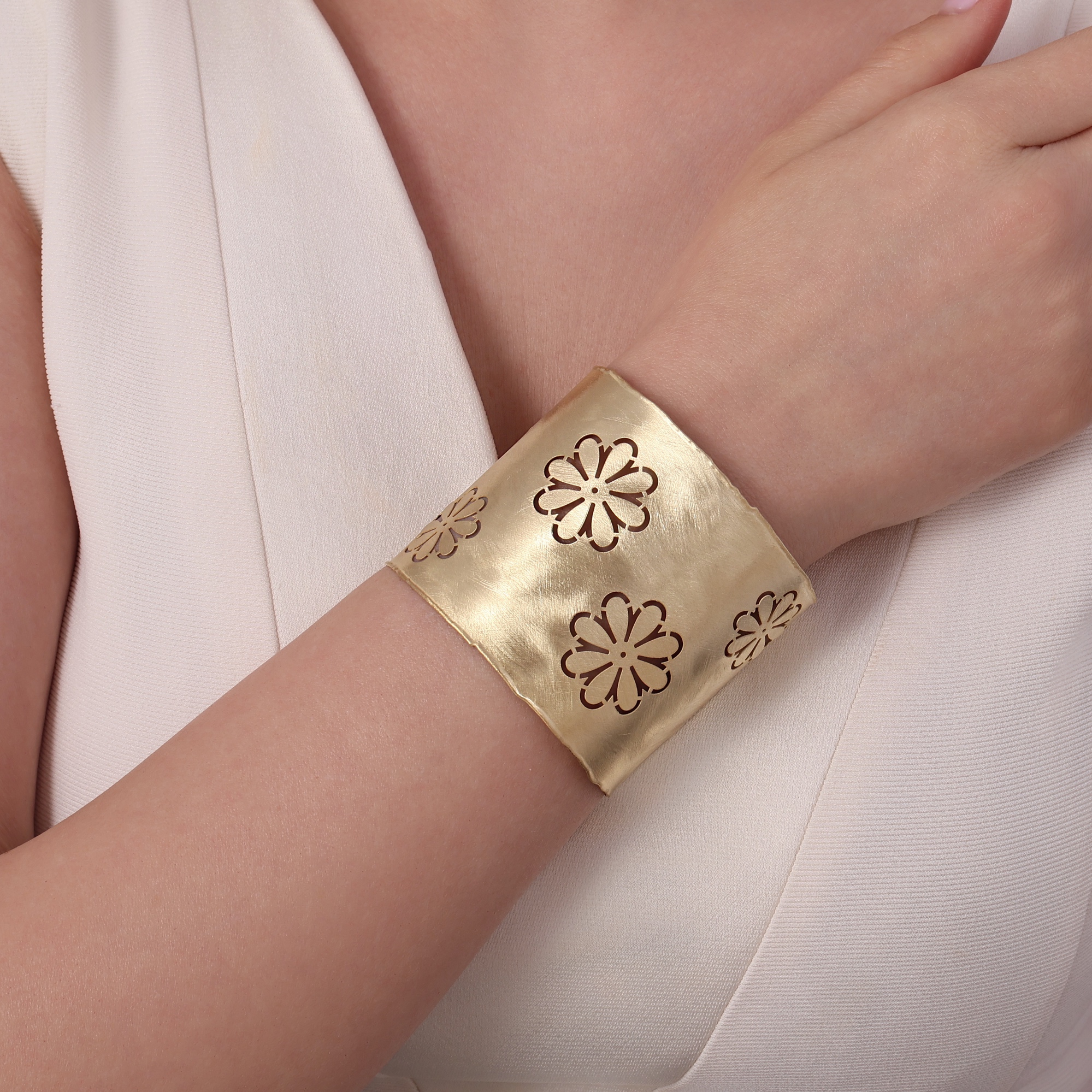 Sun Collection Floral Wide Bracelet
