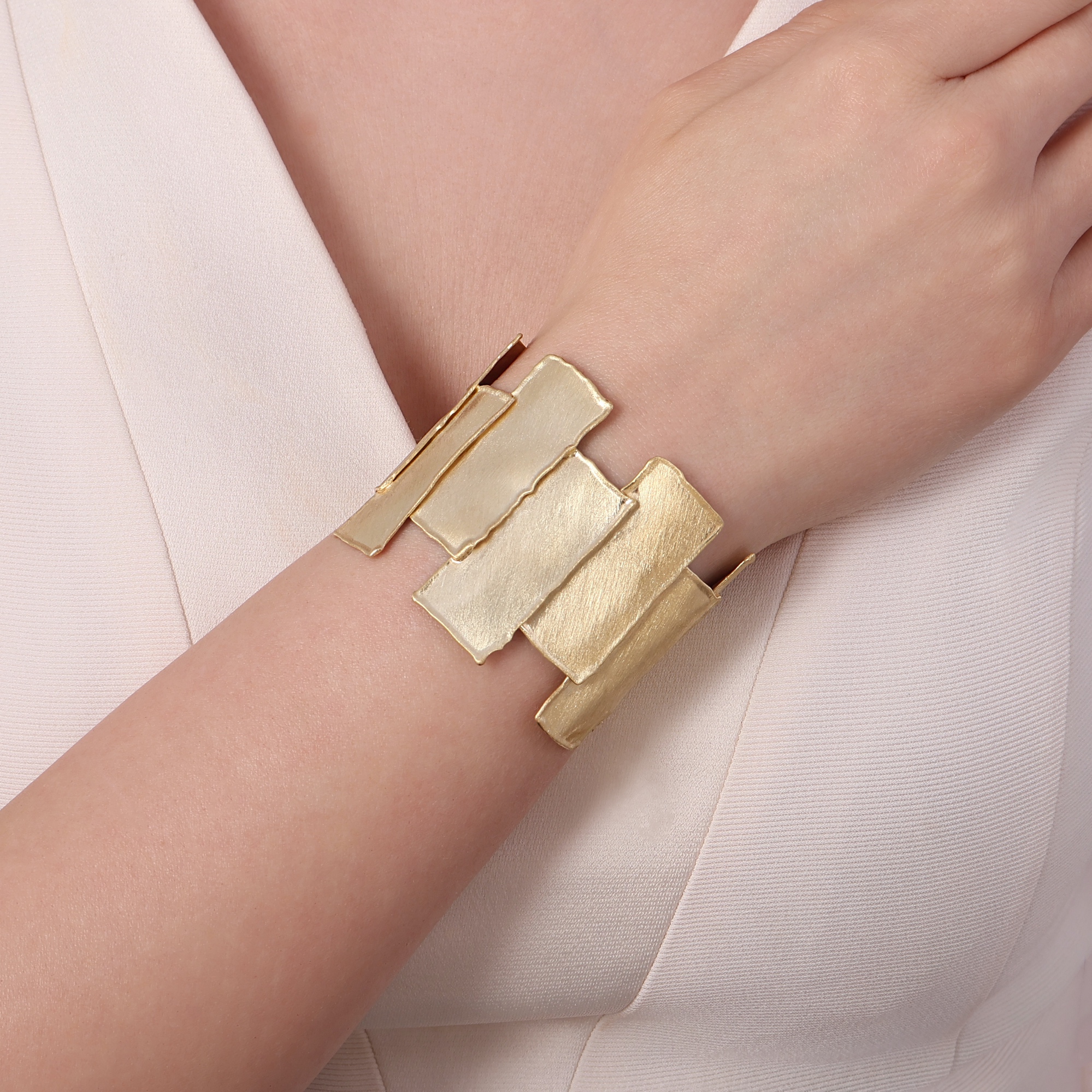 Позолоченный серебряный браслет Sun Collection с длинной прямоугольной пластиной