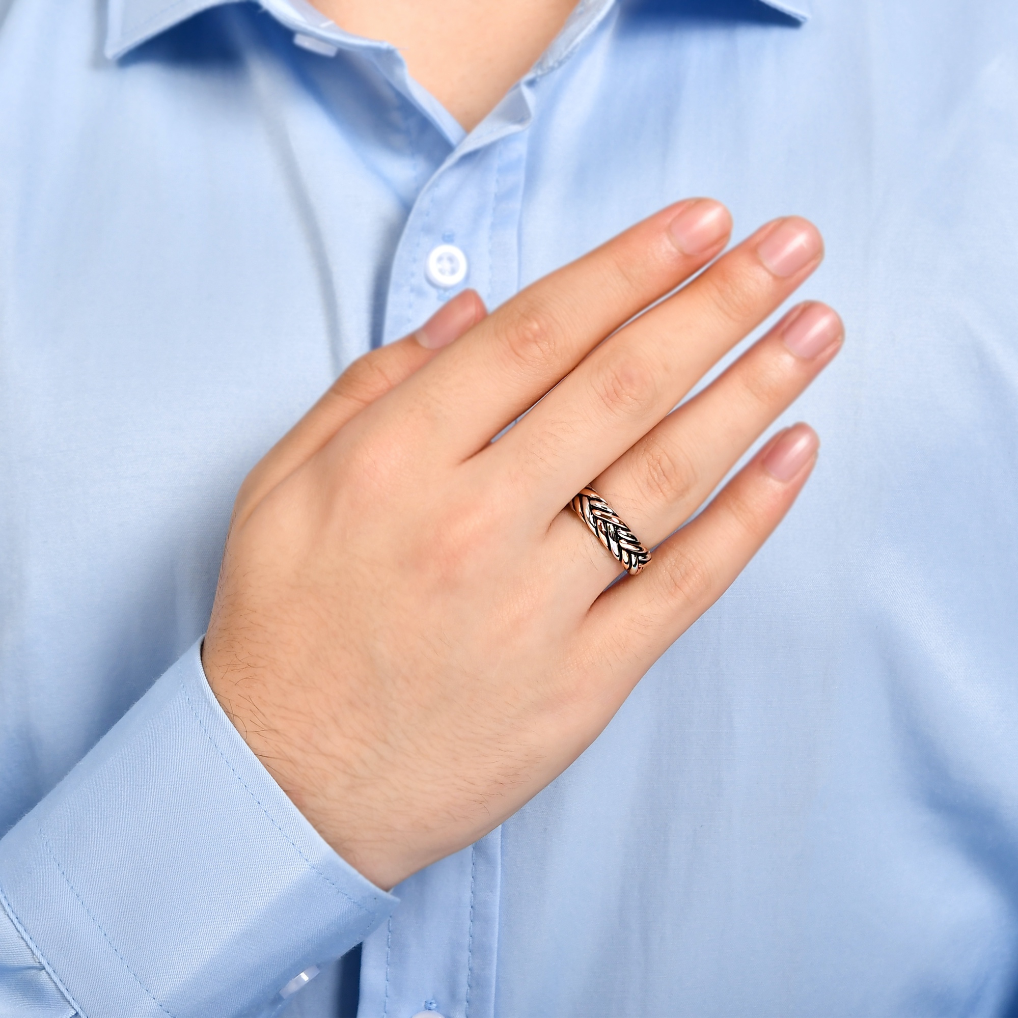 Bravoman Collection Leaf Pattern Ring