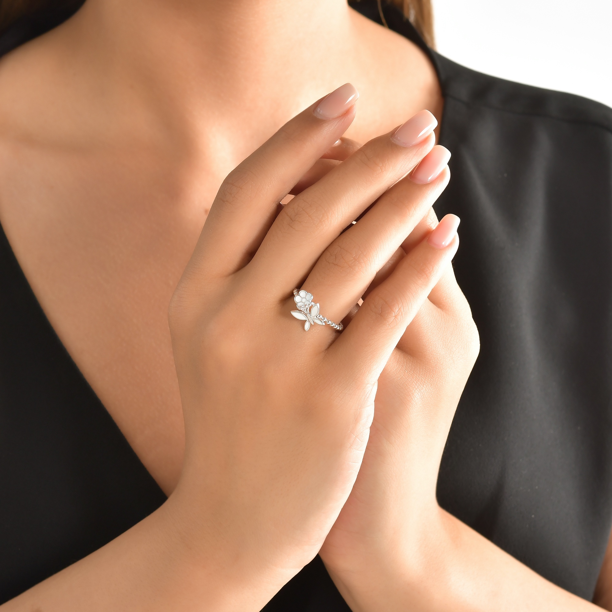 White Dreams Collection Minimal Flower and Leaf Detailed Ring